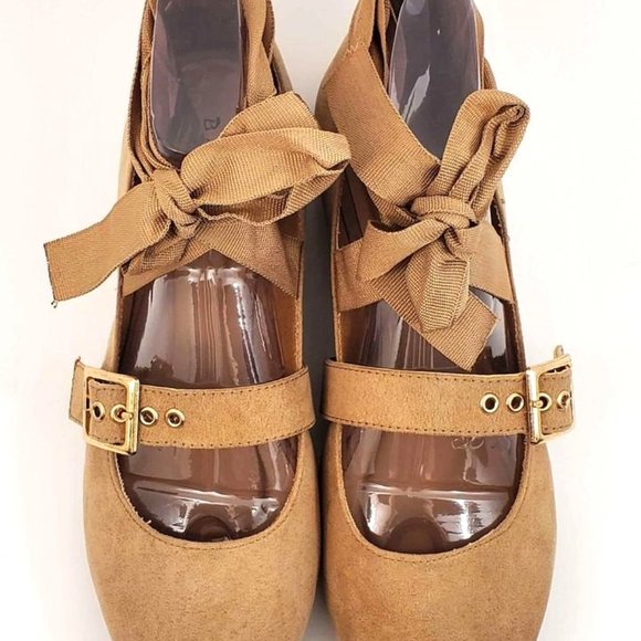 NEW Bamboo Women's Flats Chantel Tan Suede with Ankle Tie Foot Buckle - Picture 9 of 15